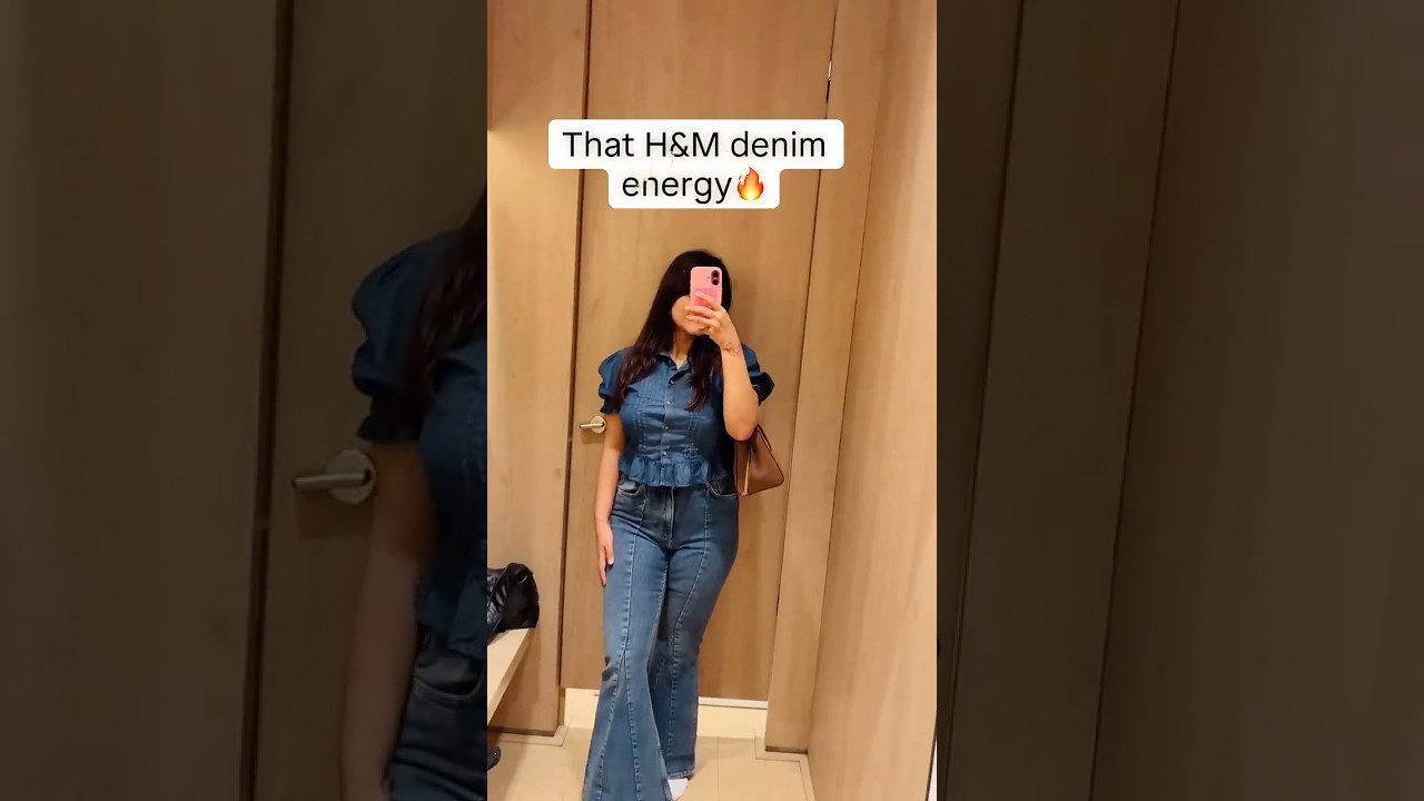 Twinning with the dummy because why not 😋💙 