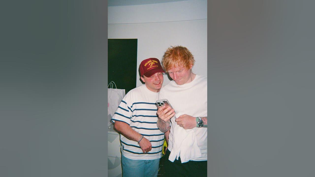 Giving Ed Sheeran a disposable camera #lifeonfilm  #disposablecamera