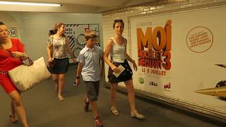 Music busking in Paris Metro 2017