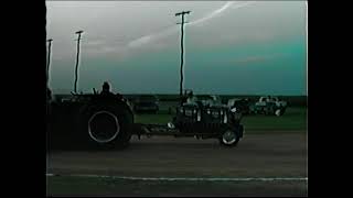 Weldon, IL. 1987 ITPA Light Modified Tractors