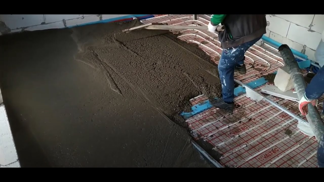 Заливка стяжки теплого пола - YouTube