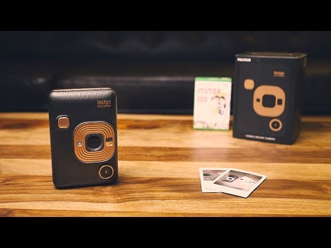 A Look at Fujifilm Instax mini LiPlay - YouTube