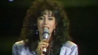 Video voorbeeld van "Hakotel - Ofra Haza"