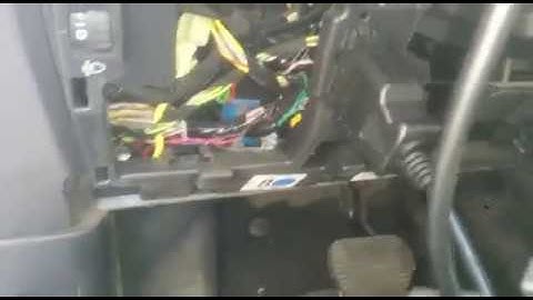 Car hacking - Connecting to CAN Bus for sniffing and spoofing