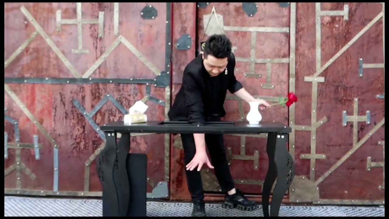 Hand Through Glass Table - Magic Trick