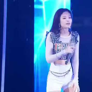 Expresi lucu Jennie blackpink saat lupa lirik.😂😂😂😂