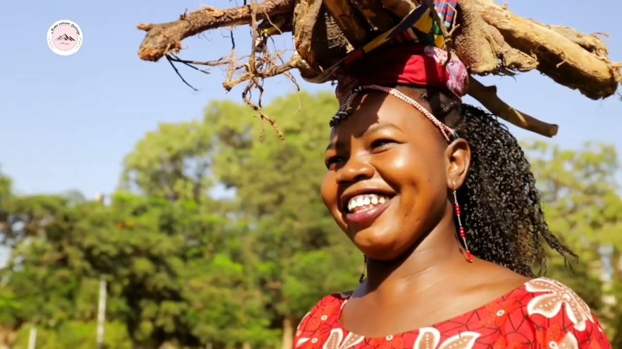 تراث جبال النوبه.  أينما زهب النوبه يمارسون تراثهم    رقصة الكرنق