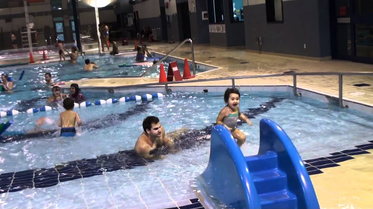 Piscine aquadome - YouTube