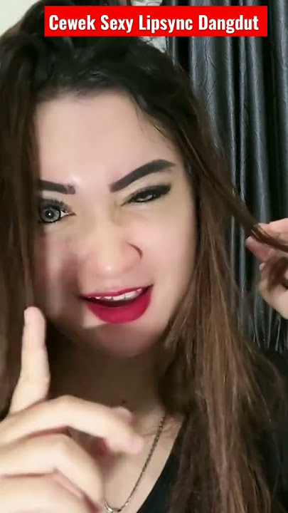 Cewek Cantik Dangdutan ( Janur Kuning | Noer Halimah )
