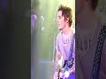 nama-Nya juga orang keren, mau ngapain aja ttep keren #trendingshorts #seizethedey #concert #rock