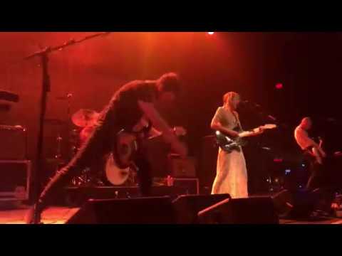 Wolf Alice - Sad Boy - live 4-13-18 Baltimore MD - YouTube