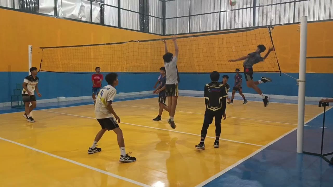 Latihan Rebahan Senior Vs Rebahan Junior Partai adu gengsi Set 3🤣🤣🔥🔥🏐🏐💪💪