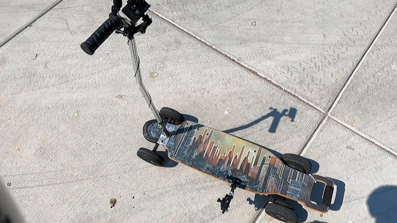 08-19-21 Cornerstone Park riding my Scooter/ ESK8board Chargiot Bomb 2400W Michael Hoffman