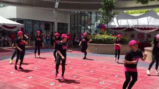 Download Lagu poco poco hanum beauty zumba dance at puteri harbour nusajaya jb (2015) MP3