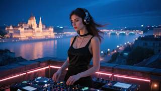 Melodic House, Progressive House, Deep House, Night Drive, City Lights, Live Radio, 24/7
