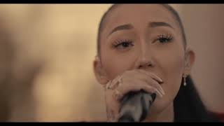 Noah Cyrus - All Three (Live from Freehand LA)