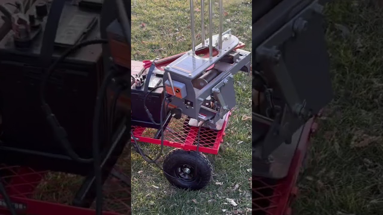 Champion Wheelybird 2.0 Trap Thrower w/ Wobble Base on Utility Yard Cart 