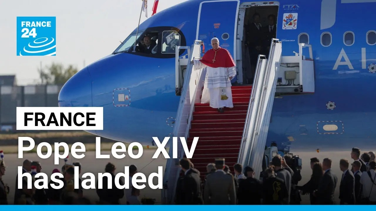 REPLAY : Pope Leo XIV arrives in France for four-day visit • FRANCE 24 English