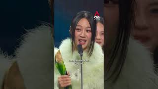 Tasha Low, Chantalle Ng share touching moment on stage | Star Awards 2025