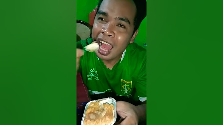 MAKAN KUE KLAPERTAT, MANTAP GEESS!! #makan #kue #klappertaart #mantap