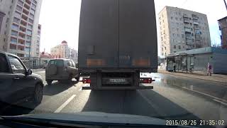 Спас девочку от бродячей агрессивной собаки Спас девочку от бродячей агрессивной собаки