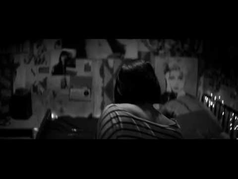 !f istanbul 2015 - A Girl Walks Home Alone at Night/Gece Yarısı Sokakta Tek Başına Bir Kız