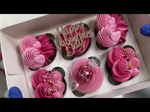 Video: Toko Cupcake Adorable House-Shaped: Les Bébés Cupcakery