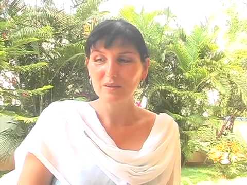 Видео: Зиля Никитина - интервью в Путтапарти 2012
