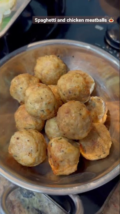 Spageti dan bakso ayam 🍝