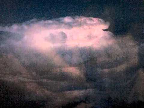 Lightning seen from a plane @jonkristoffersen