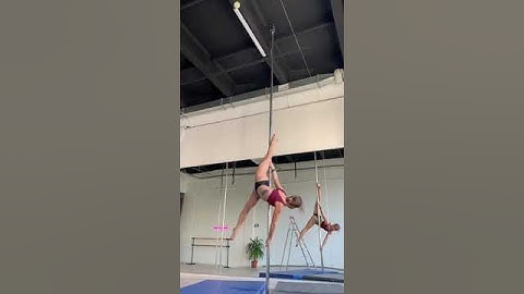 Pole dance spin combo | Intermediate to advanced