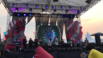 Adrian Khalif - I Smile (LIVE at WE THE FEST 2017) #WTF2017