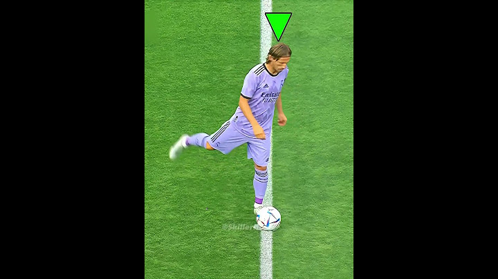 Real Madrid Signature Kick-Offs😳