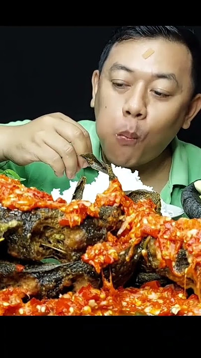 Mukbang Kepala Lele Sambal Merco Super Pedas #asmrfood #mukbang #food #makananindonesia #asmr #eat