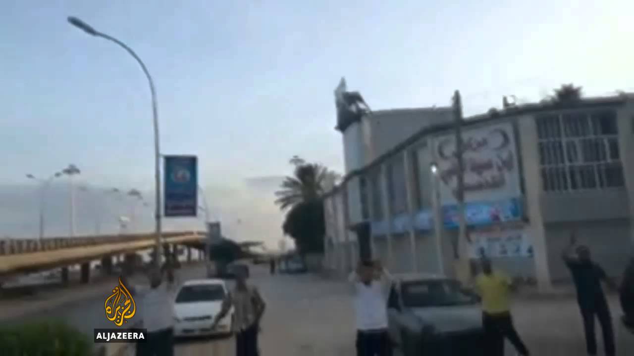 اشتباكات بين الجماعات المسلحة والقوات الخاصة في بنغازي