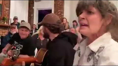Jan Powers Performs Love Thy Neighbor with RT40