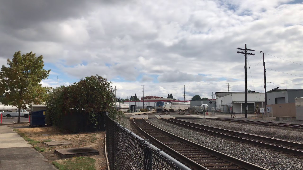 camera iphone 8 plus apk Amtrak 27 arriving at Vancouver WA