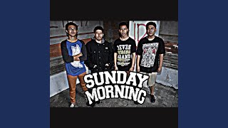 Berdiri Menatap Langit