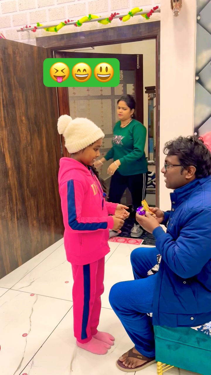चॉकलेट तो वही रह गईं ? #family #funny #avanishkumarverma