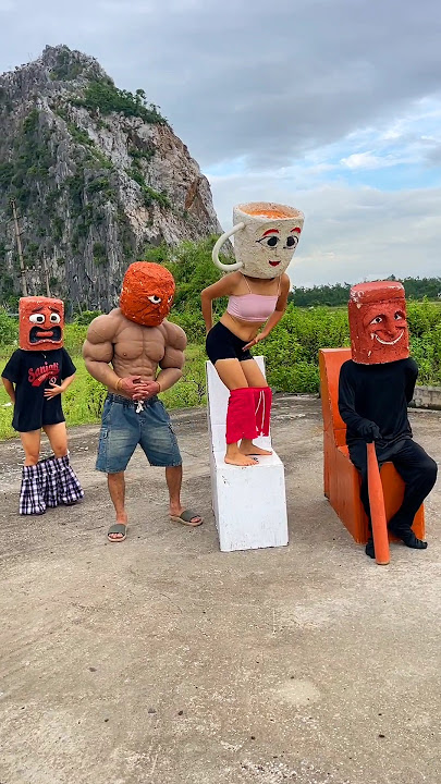 Tung Tung Tung Sahur Poor Afraid To Face Each Other To Poop Fart In Pants Run Away