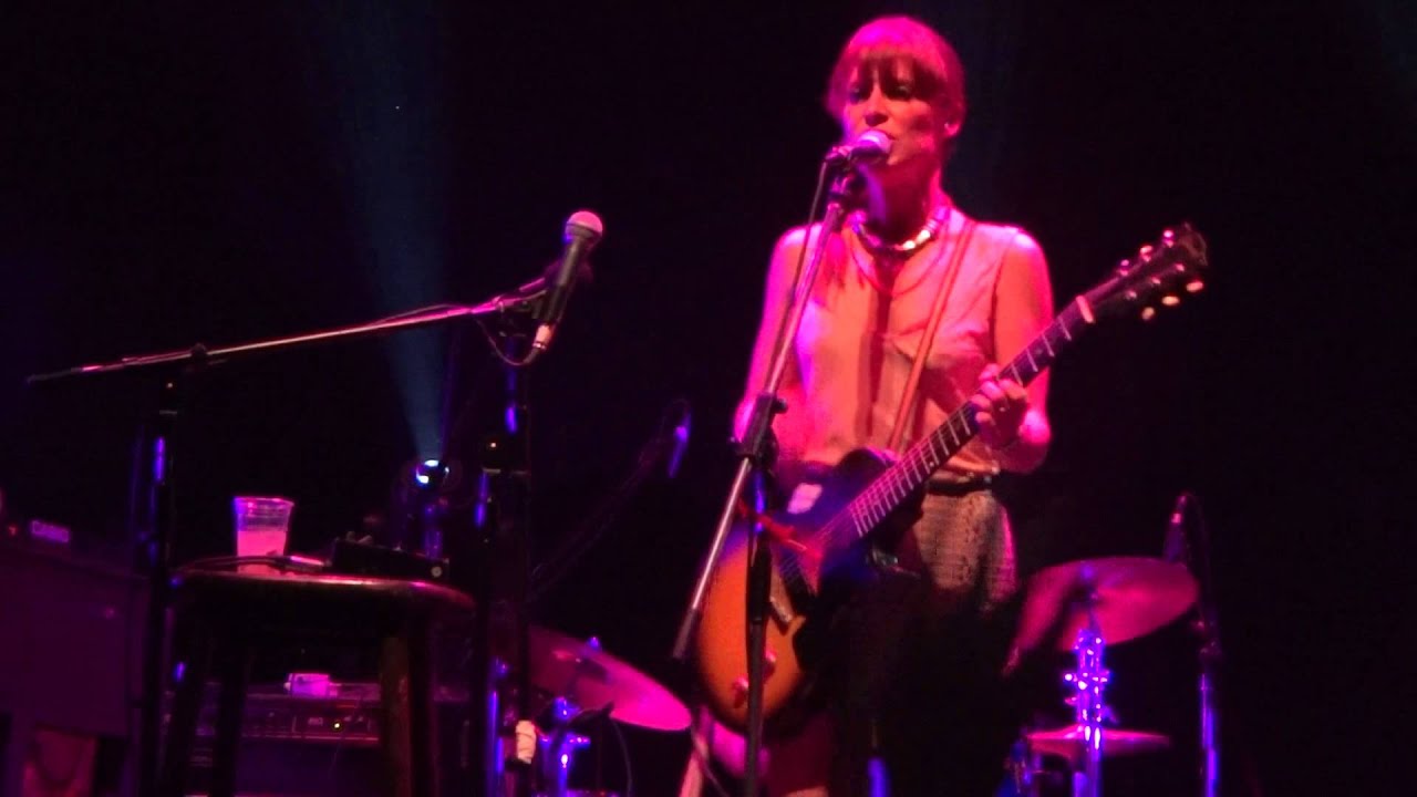 Feist - "My Moon My Man" - live at Circo Voador (Rio de Janeiro - Brazil)