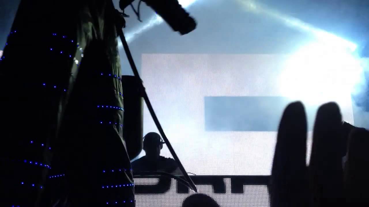 ideal college Tommie Sunshine & Deorro - Supa Hot Fiya