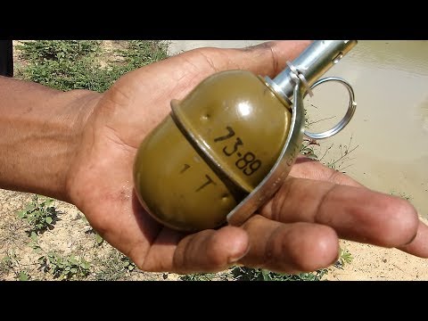 Throw RGD-5 Hand Grenade - Underwater Explosion