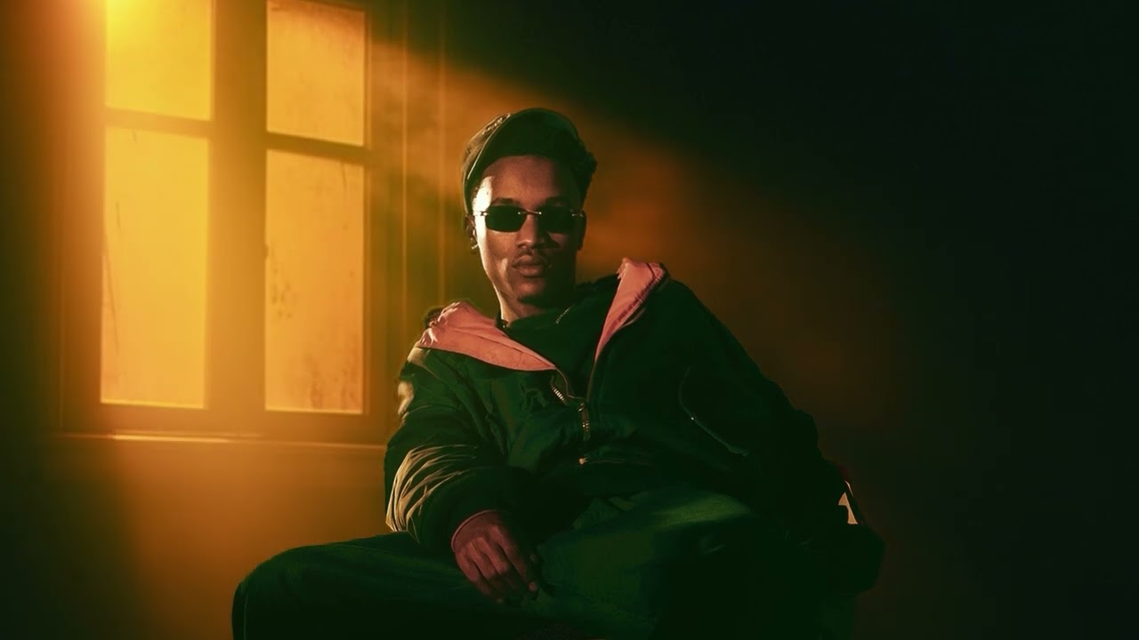 Bruce The 1st - SAVE ME (feat. Ariel Wayz) [Visualizer]