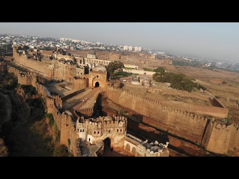 Videó: A bahmani királyság első szultánja volt?