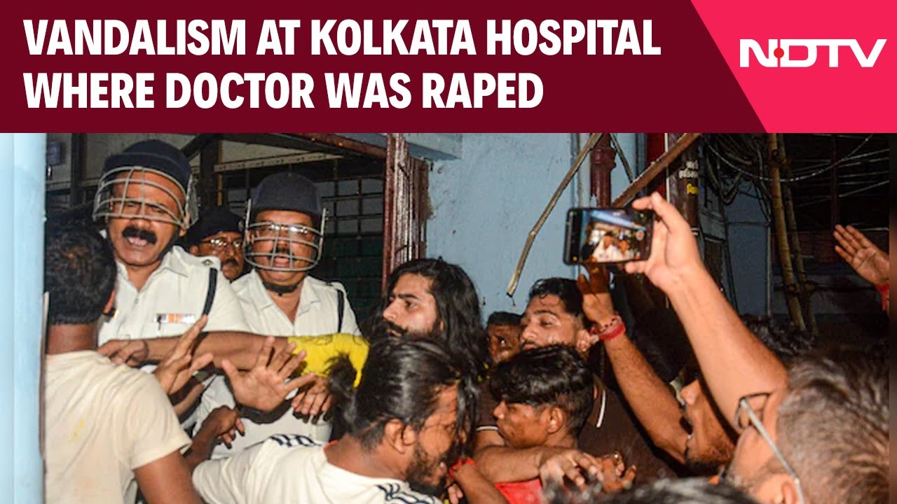 ⁣Kolkata Doctor Case | Vandalism At Kolkata Hospital Where Doctor Was Raped, Tear Gas Fired