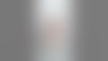 هل يجوز للزوجه رؤية زوجها بدون ملابس Shorts 