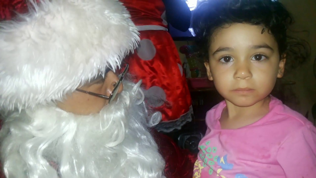 Viejito Pascuero en casa despertando a Feñita