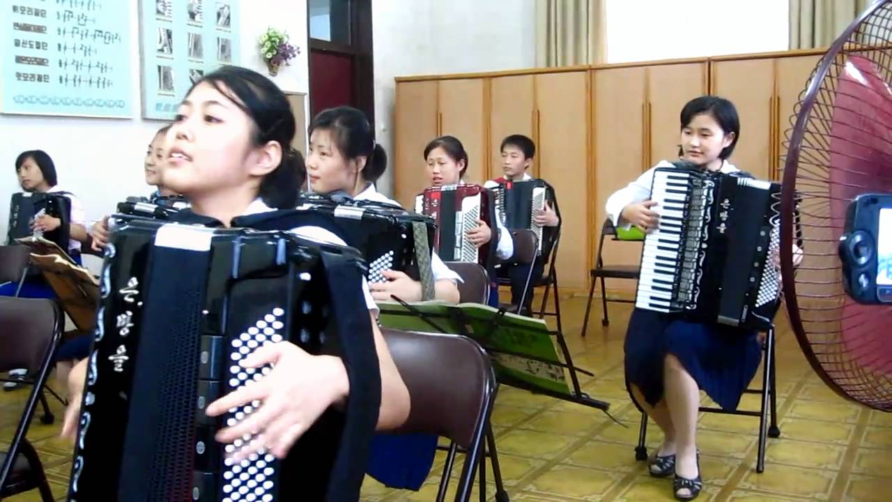 North Korean Students' Accordion Performance YouTube