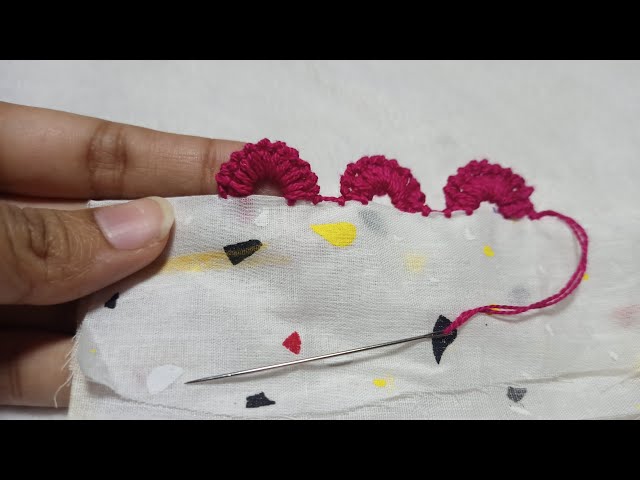 Mark Blantonning satiralari va nimfalari xxx Jumla bilan qoplangan mushuklarning yaqindan suratlari